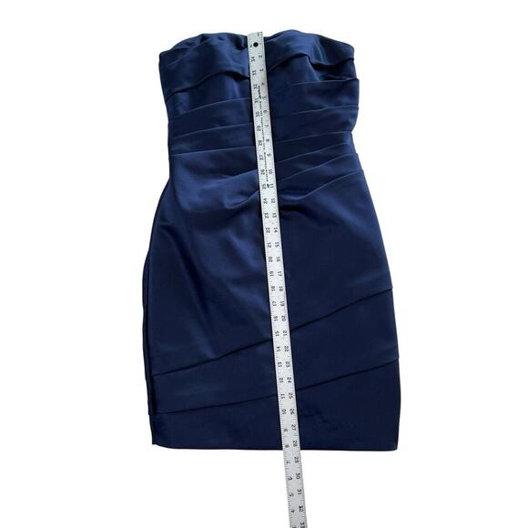 DAVIDS BRIDAL Womens Strapless Satin Bridesmaid Dress Navy Pleated Tiered Size 2 - Picture 2 of 5